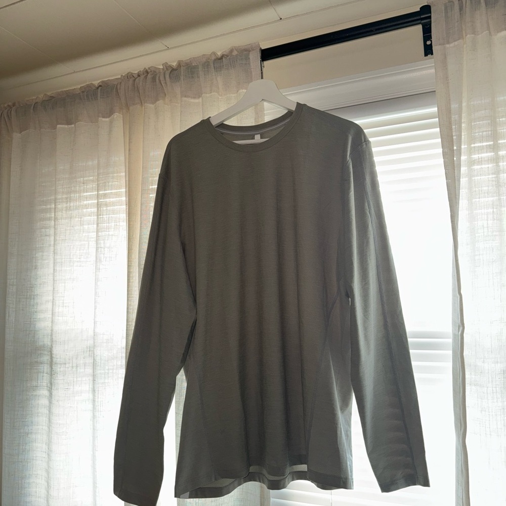 Ten Thousand Athletic Long Sleeve Tee - Gray - Picture 2 of 5